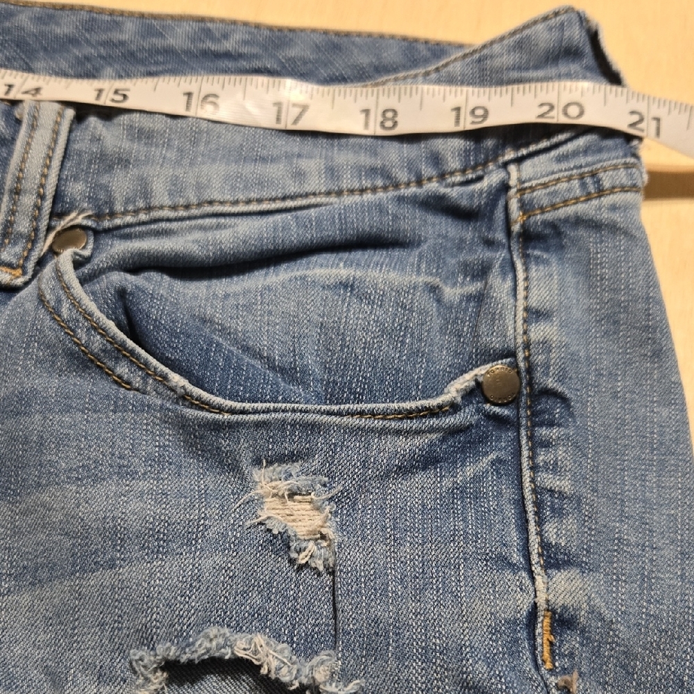 D18 Torrid Distressed Cropped Jeans High Rise 5 Pocket Stretch Ankle - Picture 7 of 12